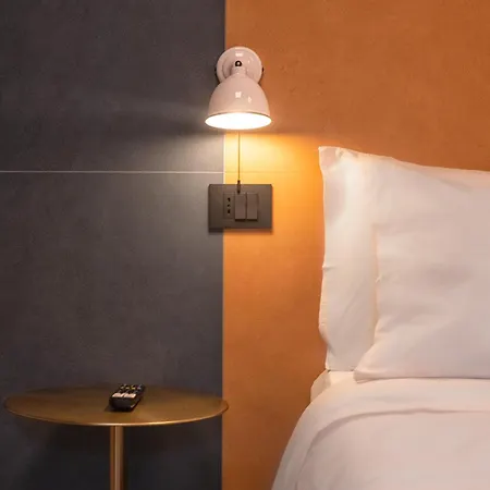 Rainbow Colorful By Station شقة