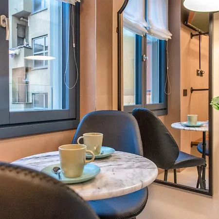Rainbow Colorful By Station Apartment *